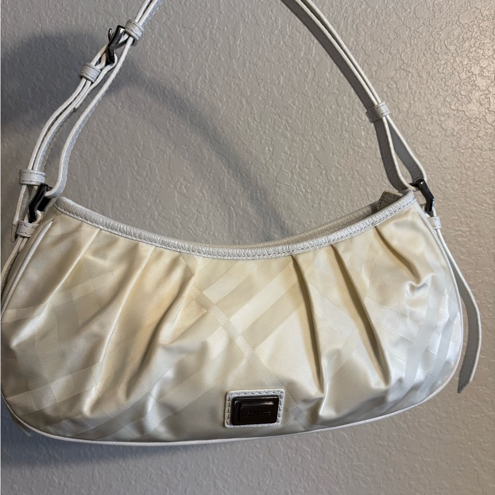Burberry NWT cream shoulder bag NWT